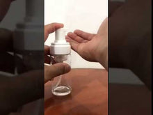 Cargar y reproducir el video en el visor de la galería, Espuma Antibacterial 70% de Alcohol